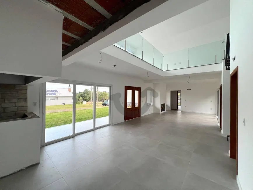 Casa de Condomínio com 3 quartos à venda, 392m2 em Country, Santa Cruz Do Sul - RS - imagem 8 Foto 8 de Casa de Condomínio com 3 quartos à venda, 392m2 em Country, Santa Cruz Do Sul - RS