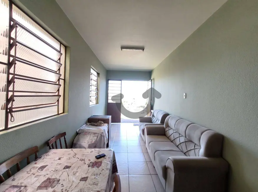 Casa com 3 quartos à venda, 410m2 em Santo Inácio, Santa Cruz Do Sul - RS - imagem 6 Foto 6 de Casa com 3 quartos à venda, 410m2 em Santo Inácio, Santa Cruz Do Sul - RS