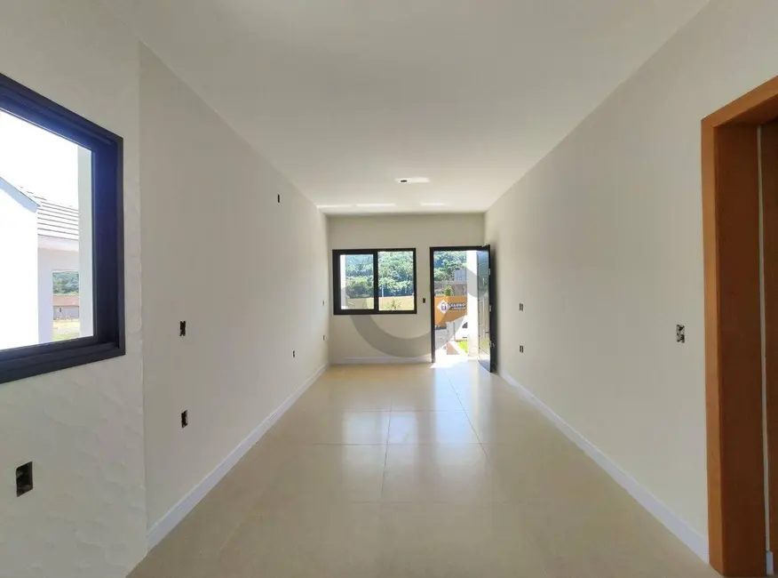 Foto 4 de Casa com 2 quartos à venda, 250m2 em Aliança, Santa Cruz Do Sul - RS