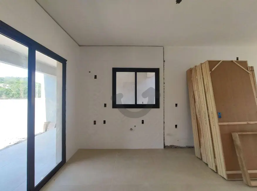 Foto 4 de Casa com 2 quartos à venda, 250m2 em Aliança, Santa Cruz Do Sul - RS