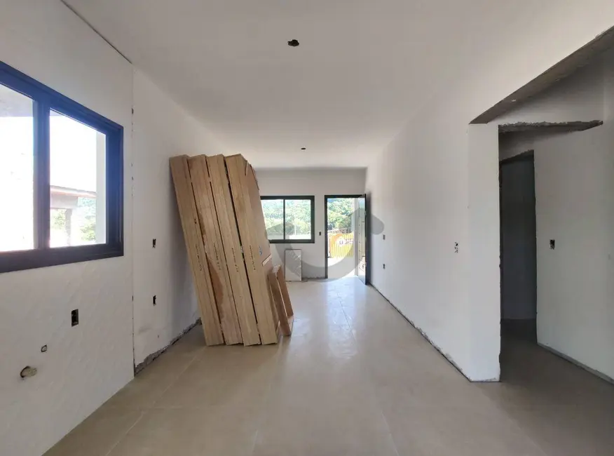 Foto 3 de Casa com 2 quartos à venda, 250m2 em Aliança, Santa Cruz Do Sul - RS