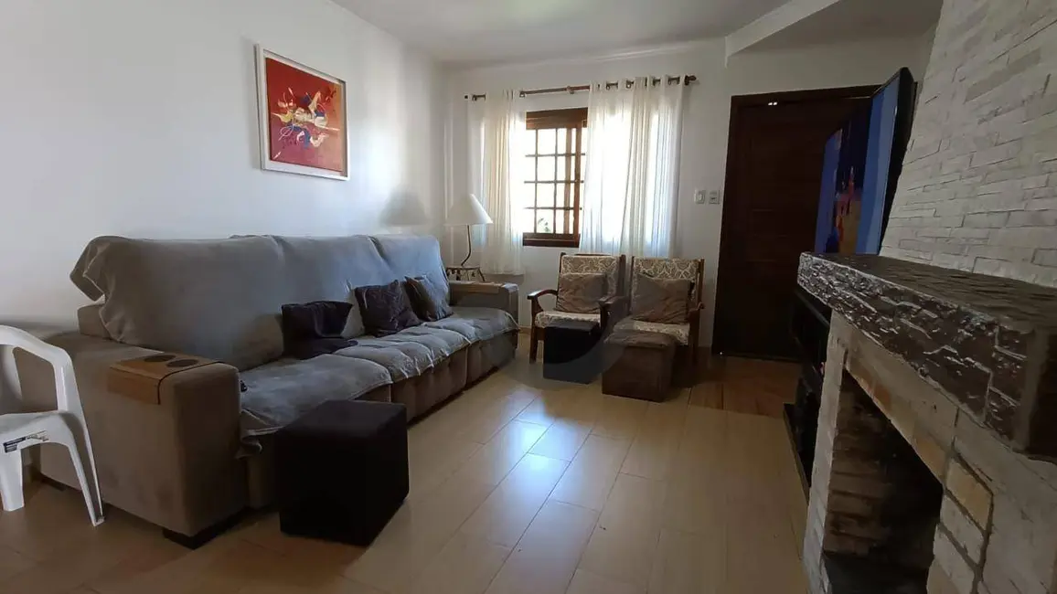 Casa com 3 quartos à venda, 480m2 em Santo Antônio, Santa Cruz Do Sul - RS - imagem 7 Foto 7 de Casa com 3 quartos à venda, 480m2 em Santo Antônio, Santa Cruz Do Sul - RS