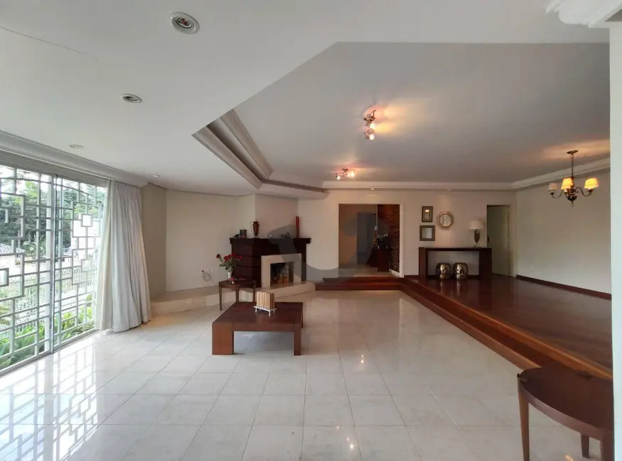 Casa com 3 quartos à venda, 1373m2 em Higienópolis, Santa Cruz Do Sul - RS - imagem 9 Foto 9 de Casa com 3 quartos à venda, 1373m2 em Higienópolis, Santa Cruz Do Sul - RS