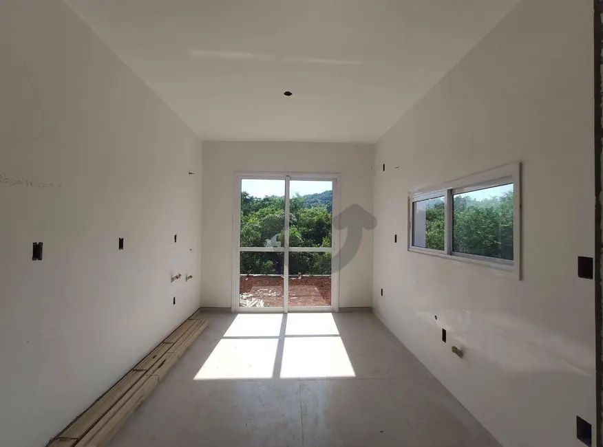 Foto 4 de Casa com 2 quartos à venda, 250m2 em Aliança, Santa Cruz Do Sul - RS