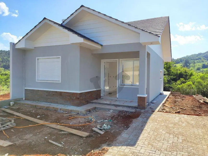 Foto 2 de Casa com 2 quartos à venda, 250m2 em Aliança, Santa Cruz Do Sul - RS