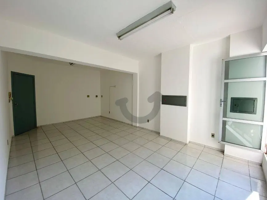 Sala Comercial para alugar, 40m2 em Centro, Santa Cruz Do Sul - RS - imagem 2 Foto 2 de Sala Comercial para alugar, 40m2 em Centro, Santa Cruz Do Sul - RS