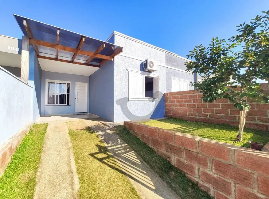 Foto 1 de Casa com 2 quartos à venda, 96m2 em Country, Santa Cruz Do Sul - RS