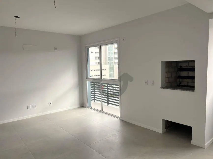 Apartamento com 2 quartos para alugar, 104m2 em Centro, Santa Cruz Do Sul - RS - imagem 2 Foto 2 de Apartamento com 2 quartos para alugar, 104m2 em Centro, Santa Cruz Do Sul - RS