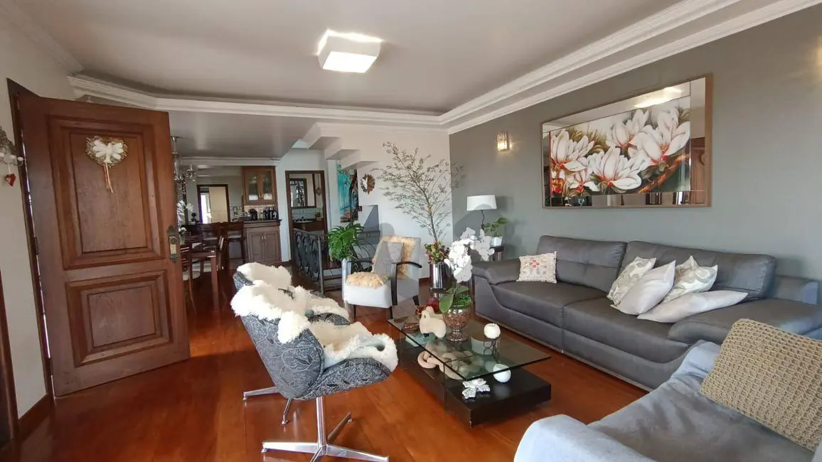 Foto 7 de Casa com 3 quartos à venda, 927m2 em Santo Inácio, Santa Cruz Do Sul - RS