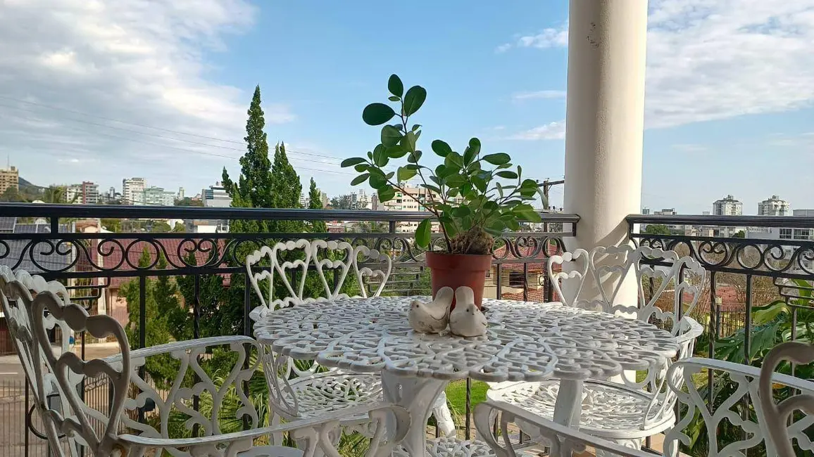 Foto 5 de Casa com 3 quartos à venda, 927m2 em Santo Inácio, Santa Cruz Do Sul - RS