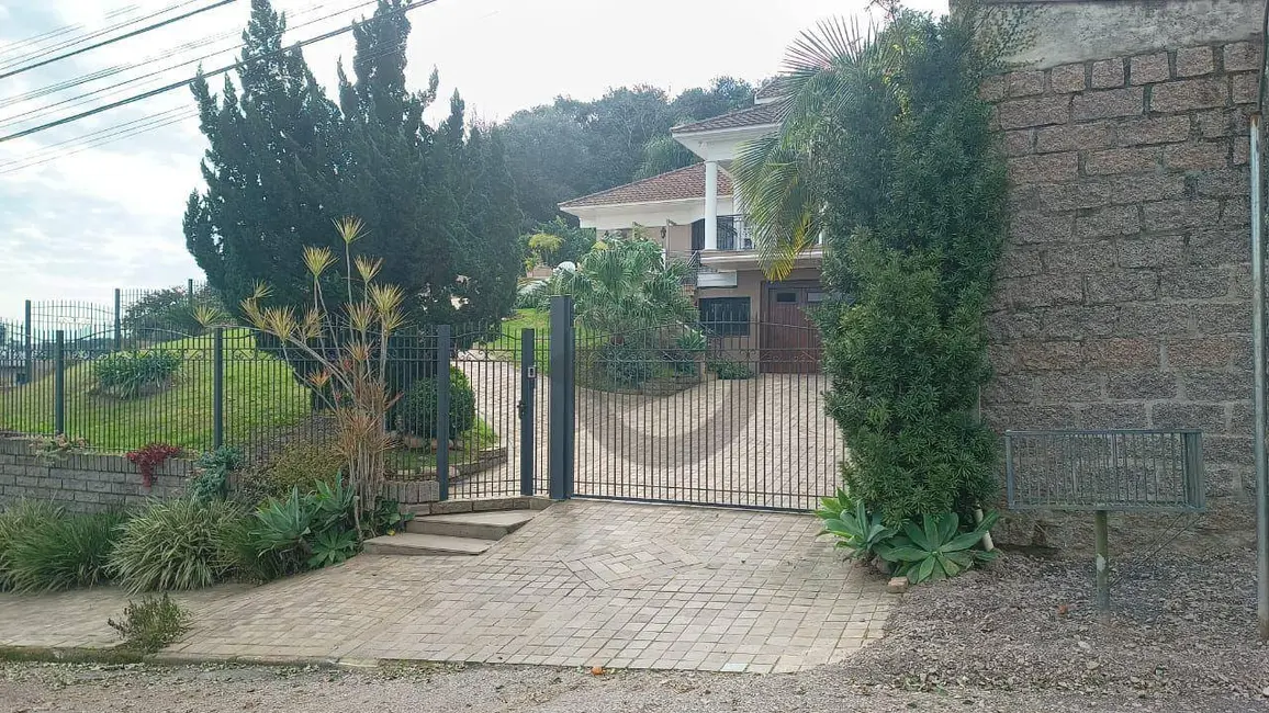 Foto 3 de Casa com 3 quartos à venda, 927m2 em Santo Inácio, Santa Cruz Do Sul - RS