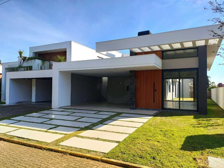 Foto 1 de Casa de Condomínio com 3 quartos à venda, 336m2 em Country, Santa Cruz Do Sul - RS