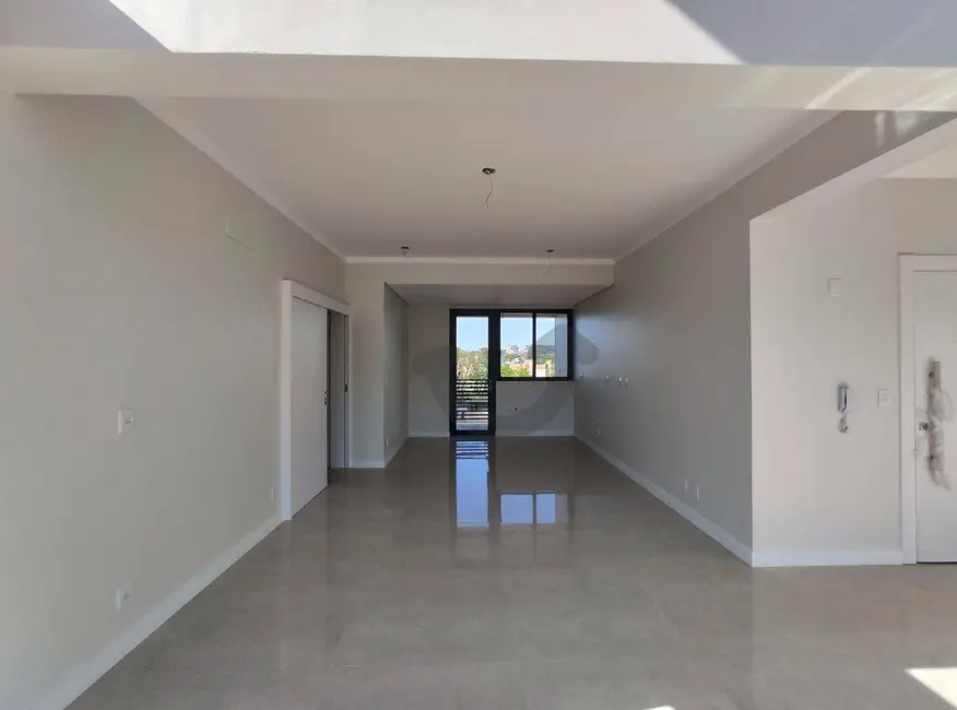 Apartamento com 3 quartos à venda, 292m2 em Santo Inácio, Santa Cruz Do Sul - RS - imagem 5 Foto 5 de Apartamento com 3 quartos à venda, 292m2 em Santo Inácio, Santa Cruz Do Sul - RS