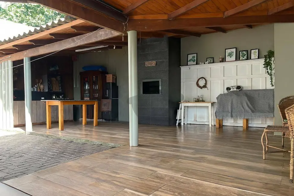 Foto 3 de Casa com 3 quartos à venda, 281m2 em Ana Nery, Santa Cruz Do Sul - RS