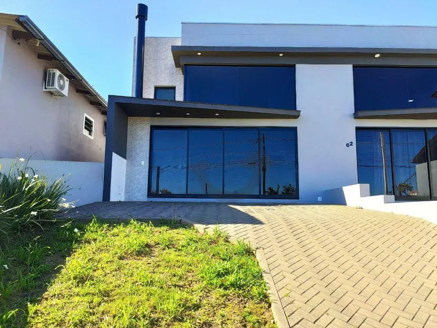 Casa com 3 quartos à venda, 234m2 em Avenida, Santa Cruz Do Sul - RS - imagem 1 Foto 1 de Casa com 3 quartos à venda, 234m2 em Avenida, Santa Cruz Do Sul - RS