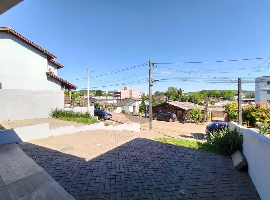Casa com 3 quartos à venda, 234m2 em Avenida, Santa Cruz Do Sul - RS - imagem 3 Foto 3 de Casa com 3 quartos à venda, 234m2 em Avenida, Santa Cruz Do Sul - RS