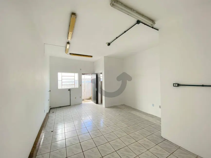Foto 8 de Loja para alugar, 35m2 em Centro, Santa Cruz Do Sul - RS