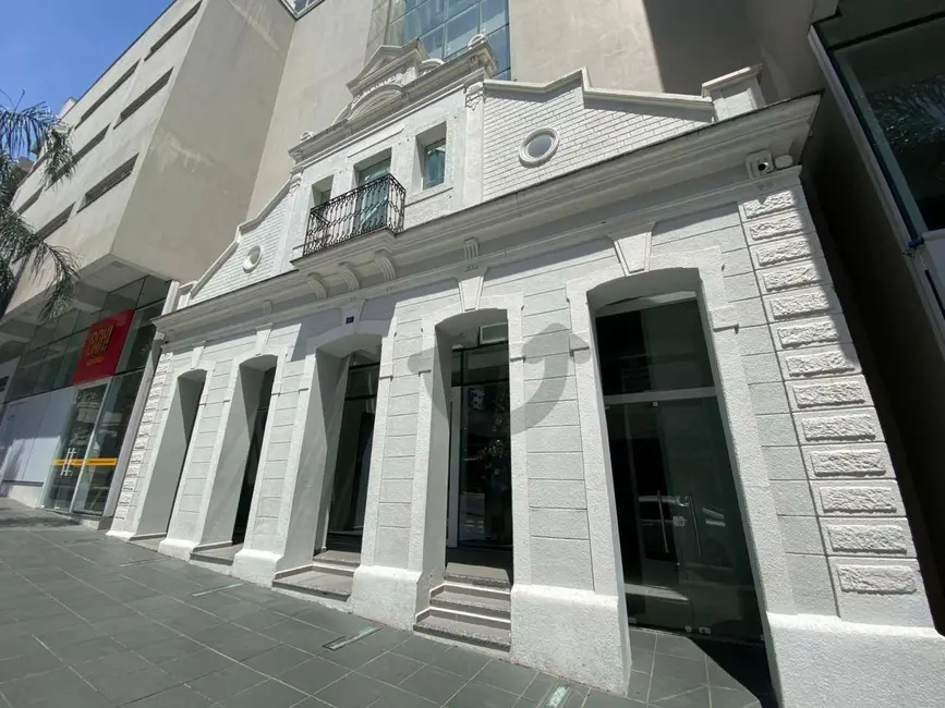 Loja para alugar, 370m2 em Centro, Santa Cruz Do Sul - RS - imagem 1 Foto 1 de Loja para alugar, 370m2 em Centro, Santa Cruz Do Sul - RS