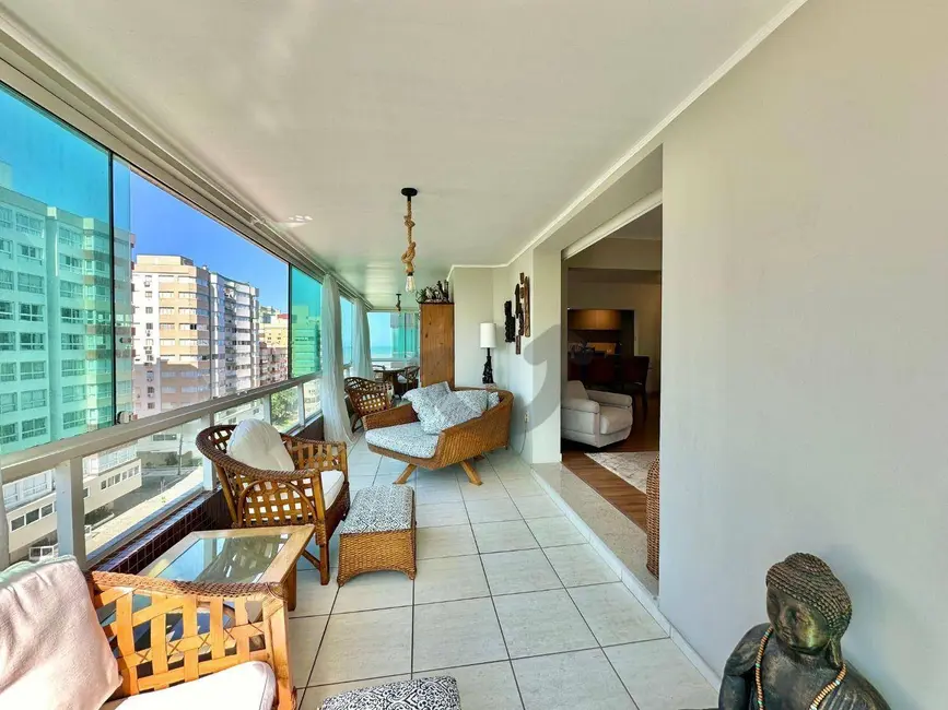 Foto 5 de Apartamento com 4 quartos à venda, 215m2 em Capao Da Canoa - RS