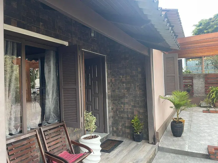 Foto 4 de Casa com 3 quartos à venda, 378m2 em São João, Santa Cruz Do Sul - RS