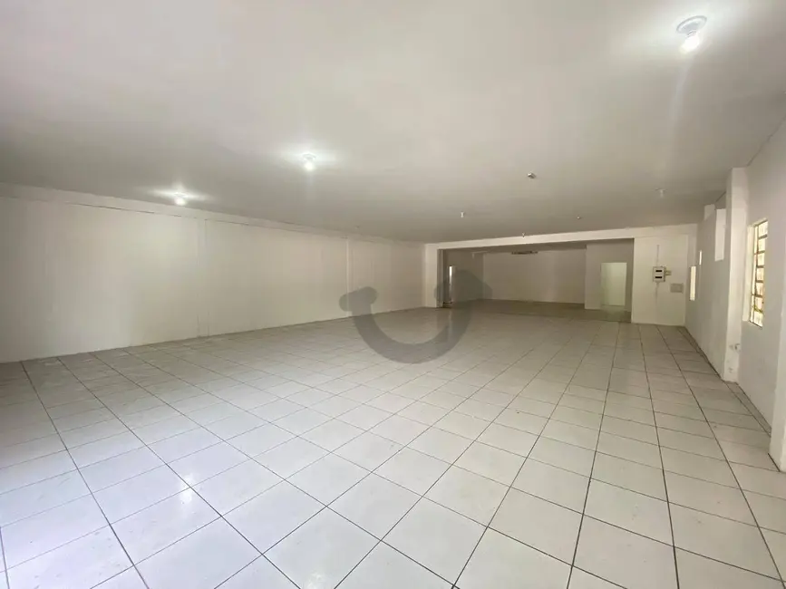Foto 1 de Loja para alugar, 255m2 em Santa Cruz Do Sul - RS