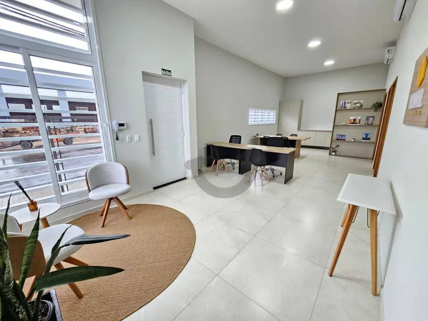 Casa com 3 quartos à venda, 200m2 em Avenida, Santa Cruz Do Sul - RS - imagem 1 Foto 1 de Casa com 3 quartos à venda, 200m2 em Avenida, Santa Cruz Do Sul - RS