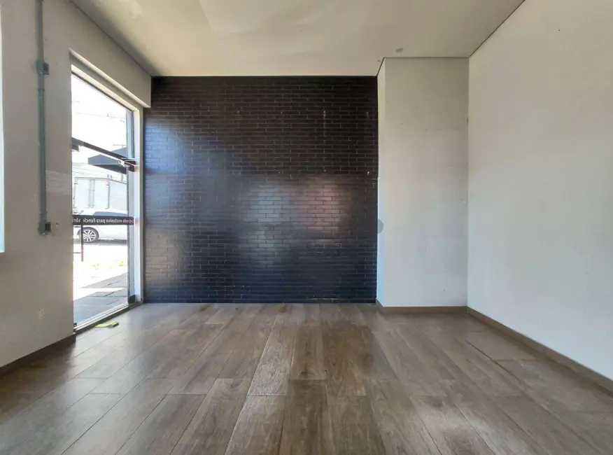 Loja para alugar, 150m2 em Centro, Santa Cruz Do Sul - RS - imagem 5 Foto 5 de Loja para alugar, 150m2 em Centro, Santa Cruz Do Sul - RS