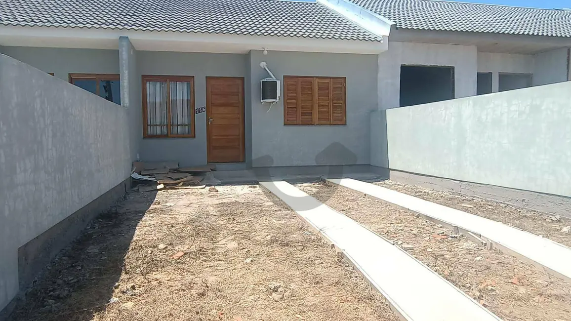 Foto 2 de Casa com 2 quartos à venda, 148m2 em Santa Cruz Do Sul - RS