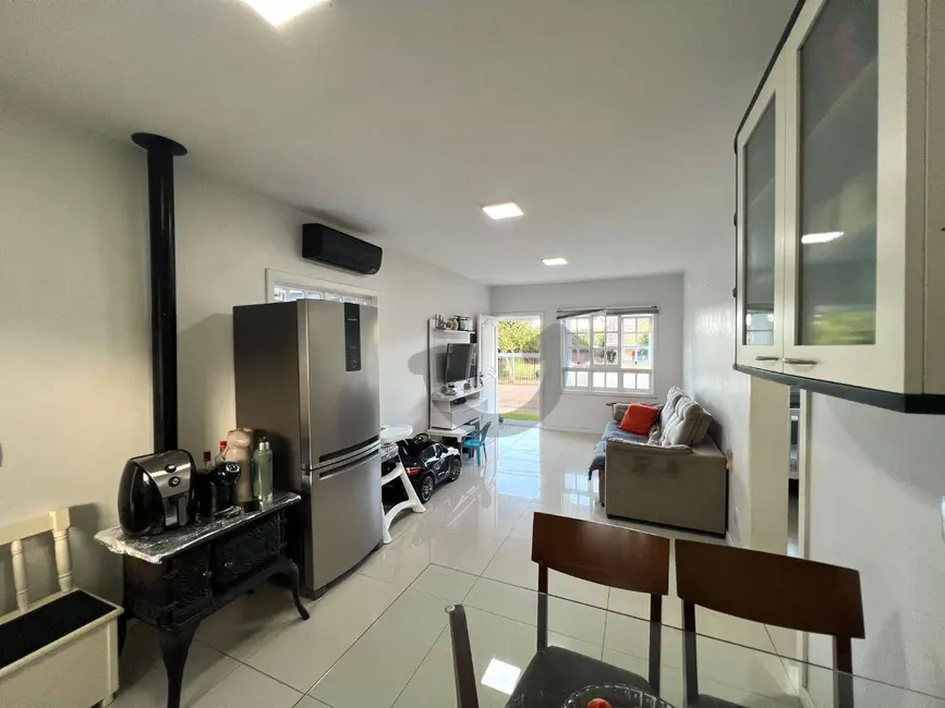 Foto 3 de Casa com 2 quartos à venda, 360m2 em Linha Santa Cruz, Santa Cruz Do Sul - RS