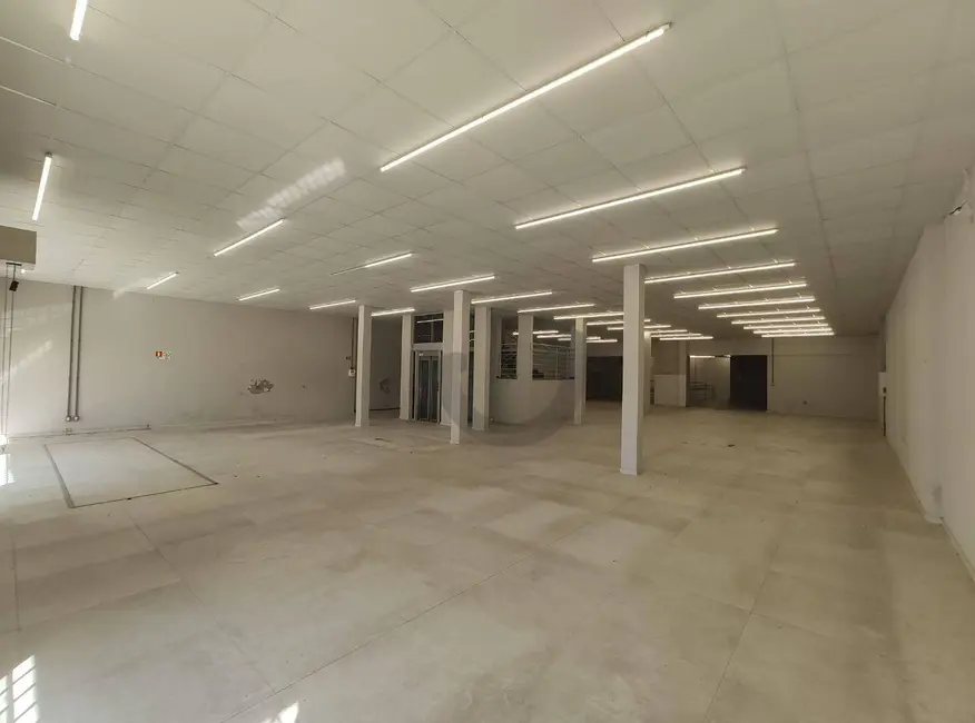 Foto 3 de Loja para alugar, 1182m2 em Centro, Santa Cruz Do Sul - RS