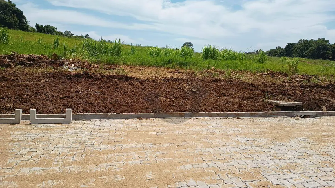 Foto 1 de Terreno / Lote à venda, 336m2 em Linha Santa Cruz, Santa Cruz Do Sul - RS