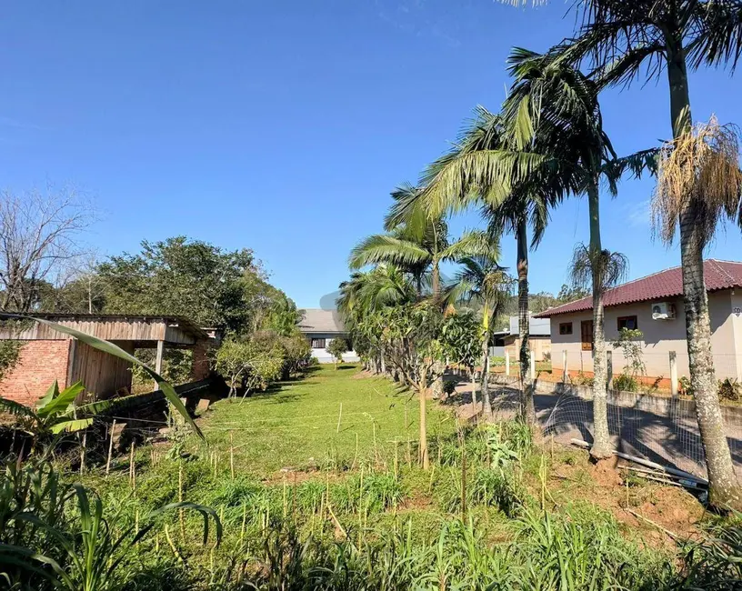 Casa com 2 quartos à venda, 1007m2 em Santa Cruz Do Sul - RS - imagem 6 Foto 6 de Casa com 2 quartos à venda, 1007m2 em Santa Cruz Do Sul - RS