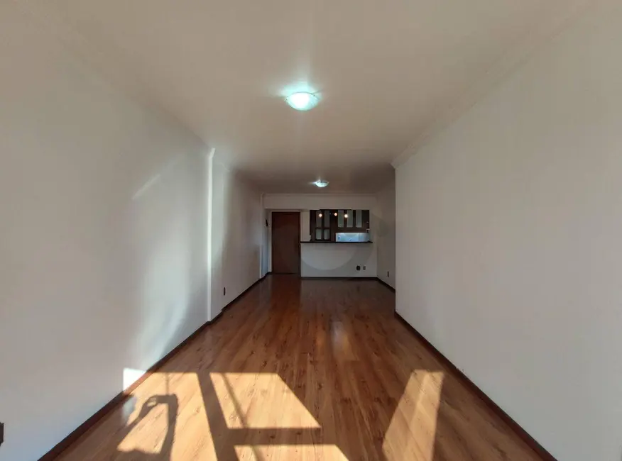 Apartamento com 3 quartos para alugar, 172m2 em Centro, Santa Cruz Do Sul - RS - imagem 5 Foto 5 de Apartamento com 3 quartos para alugar, 172m2 em Centro, Santa Cruz Do Sul - RS
