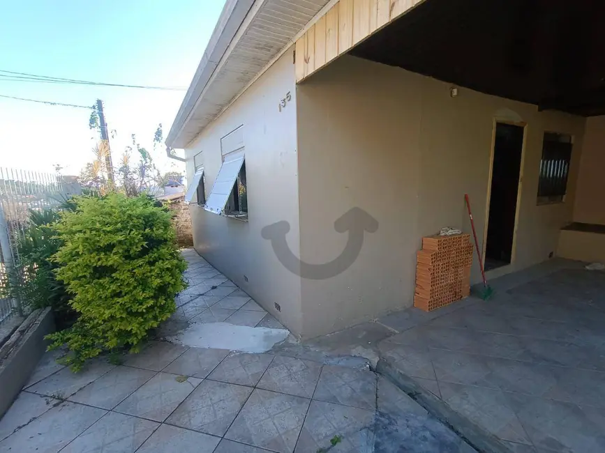 Foto 2 de Casa com 2 quartos à venda, 210m2 em Santa Cruz Do Sul - RS