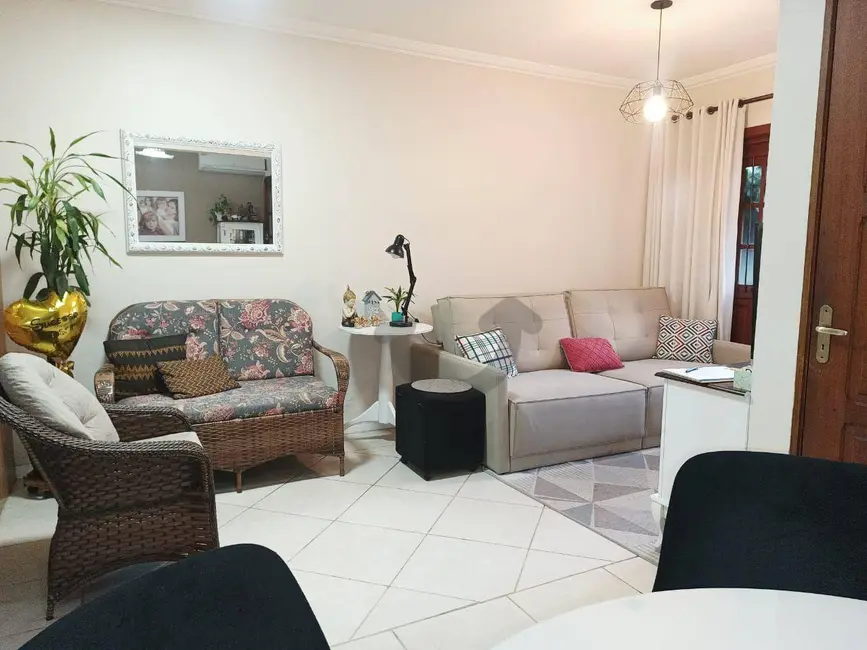 Foto 2 de Casa de Condomínio com 4 quartos à venda, 358m2 em Santo Inácio, Santa Cruz Do Sul - RS