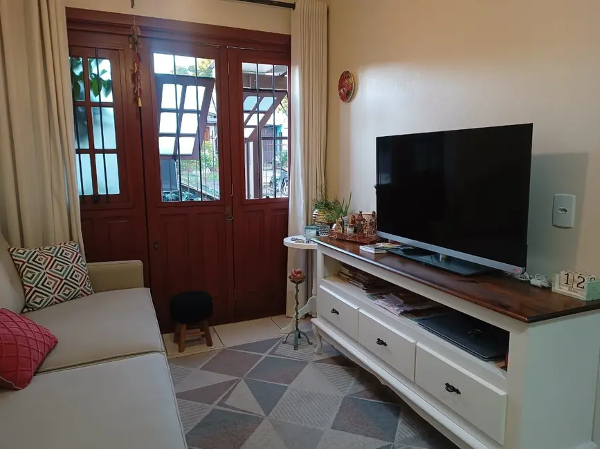 Foto 9 de Casa de Condomínio com 4 quartos à venda, 358m2 em Santo Inácio, Santa Cruz Do Sul - RS