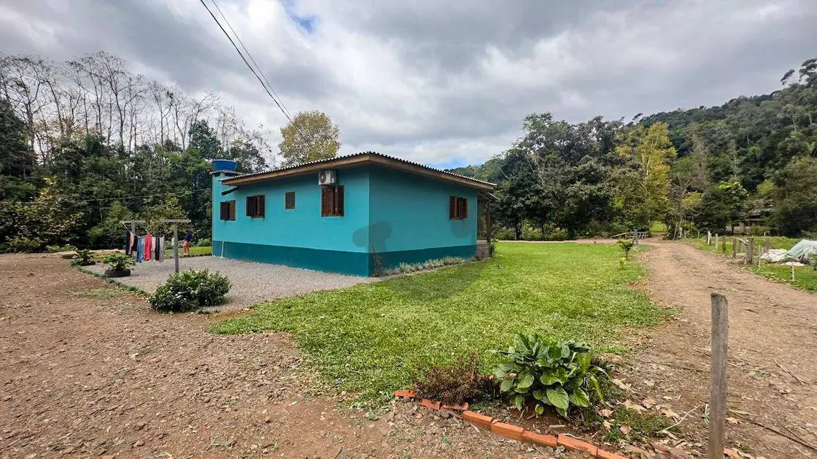 Chácara com 2 quartos à venda, 5000m2 em Santa Cruz Do Sul - RS - imagem 3 Foto 3 de Chácara com 2 quartos à venda, 5000m2 em Santa Cruz Do Sul - RS