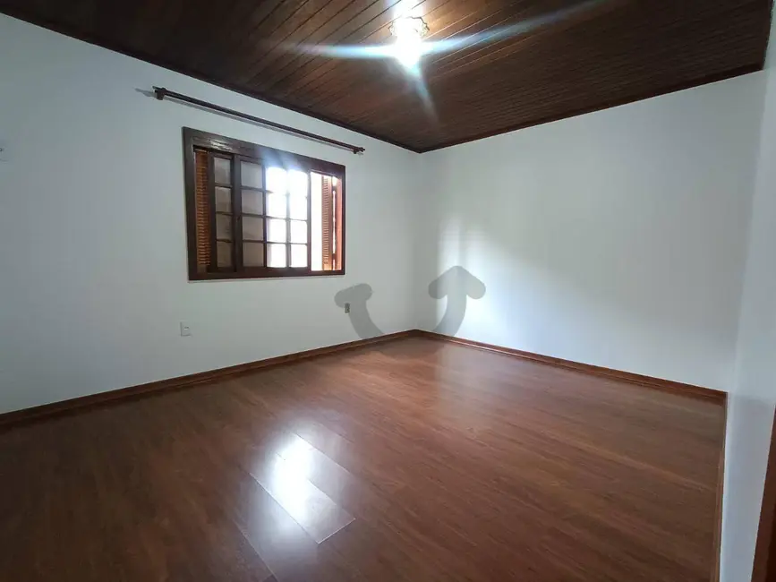 Casa com 4 quartos à venda, 370m2 em Renascença, Santa Cruz Do Sul - RS - imagem 7 Foto 7 de Casa com 4 quartos à venda, 370m2 em Renascença, Santa Cruz Do Sul - RS