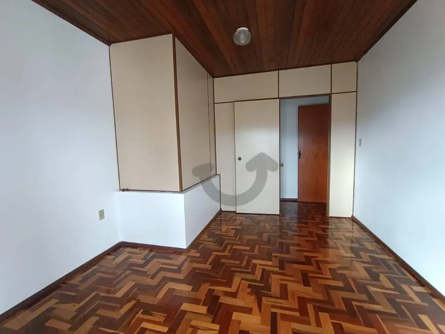 Casa com 4 quartos à venda, 370m2 em Renascença, Santa Cruz Do Sul - RS - imagem 9 Foto 9 de Casa com 4 quartos à venda, 370m2 em Renascença, Santa Cruz Do Sul - RS