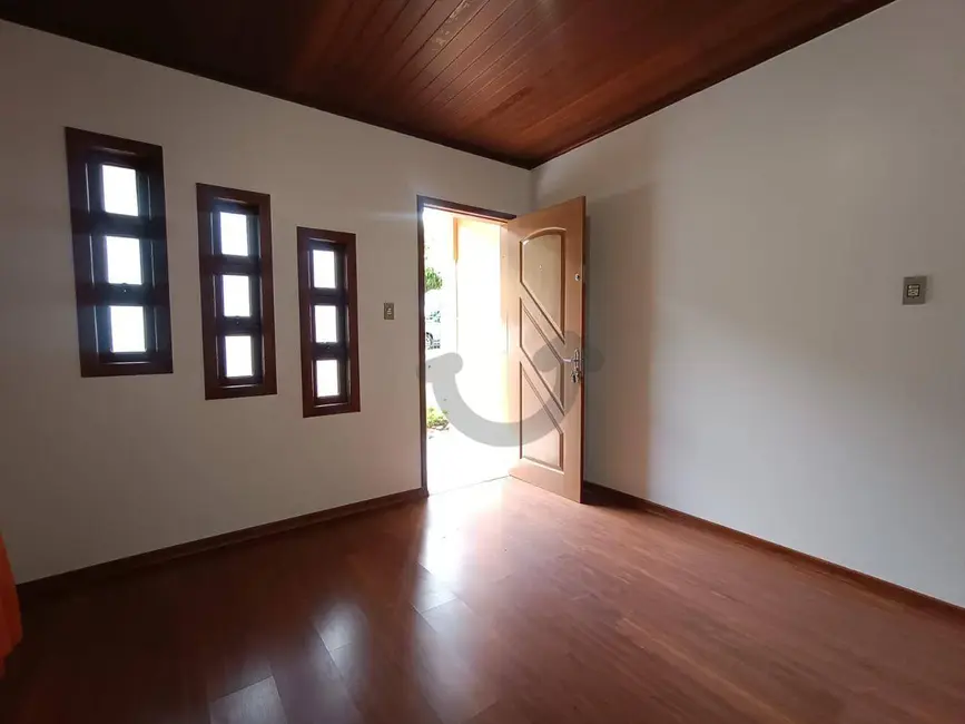 Casa com 4 quartos à venda, 370m2 em Renascença, Santa Cruz Do Sul - RS - imagem 6 Foto 6 de Casa com 4 quartos à venda, 370m2 em Renascença, Santa Cruz Do Sul - RS