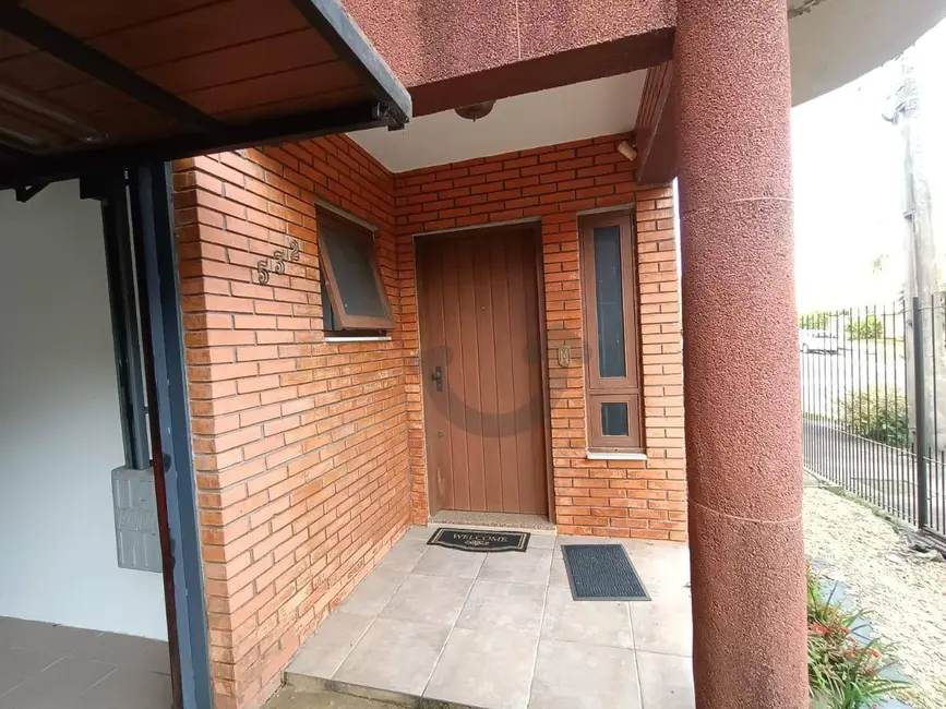 Foto 3 de Casa com 3 quartos à venda, 138m2 em Santa Cruz Do Sul - RS