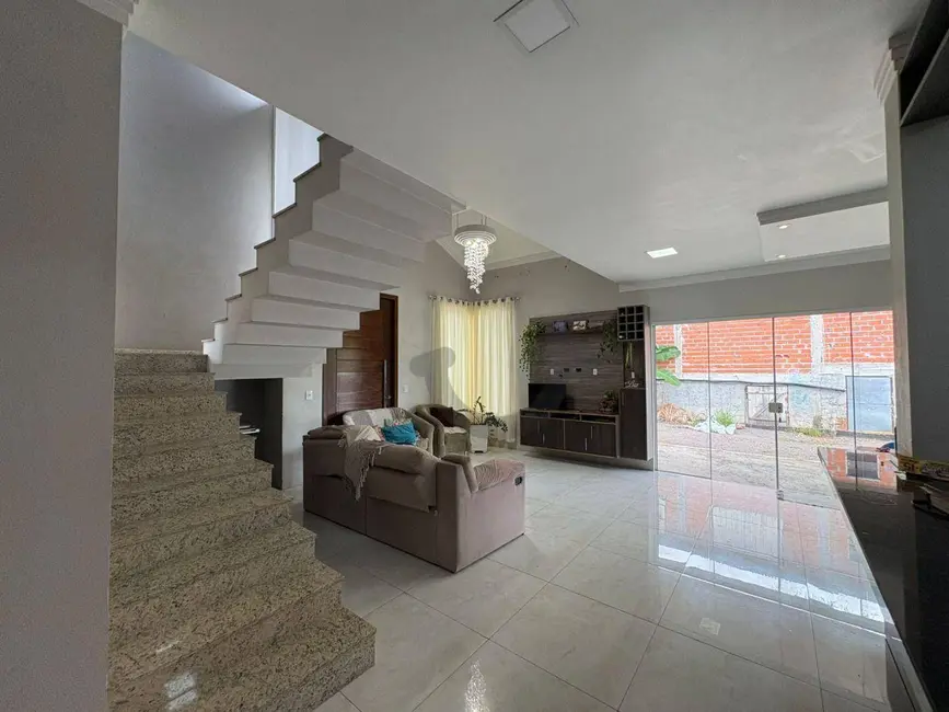 Casa com 4 quartos à venda, 384m2 em Arroio Grande, Santa Cruz Do Sul - RS - imagem 5 Foto 5 de Casa com 4 quartos à venda, 384m2 em Arroio Grande, Santa Cruz Do Sul - RS