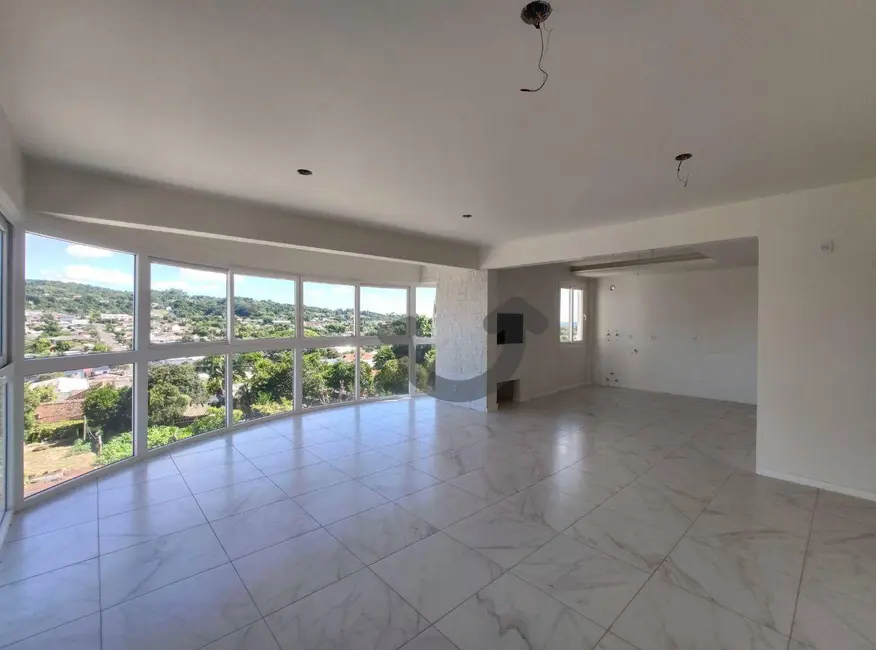 Apartamento com 3 quartos à venda, 164m2 em Senai, Santa Cruz Do Sul - RS - imagem 3 Foto 3 de Apartamento com 3 quartos à venda, 164m2 em Senai, Santa Cruz Do Sul - RS
