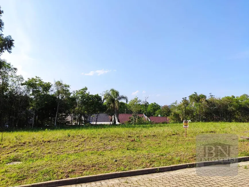 Terreno / Lote à venda, 304m2 em Santa Cruz Do Sul - RS - imagem 3 Foto 3 de Terreno / Lote à venda, 304m2 em Santa Cruz Do Sul - RS