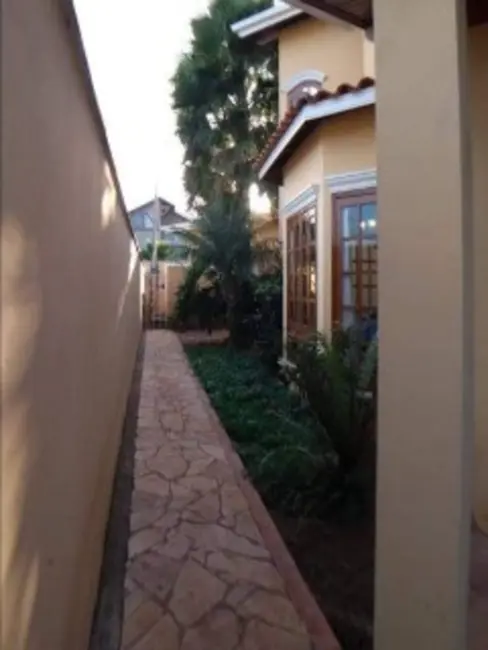 Foto 5 de Casa de Condomínio com 3 quartos à venda, 260m2 em Jaguariuna - SP