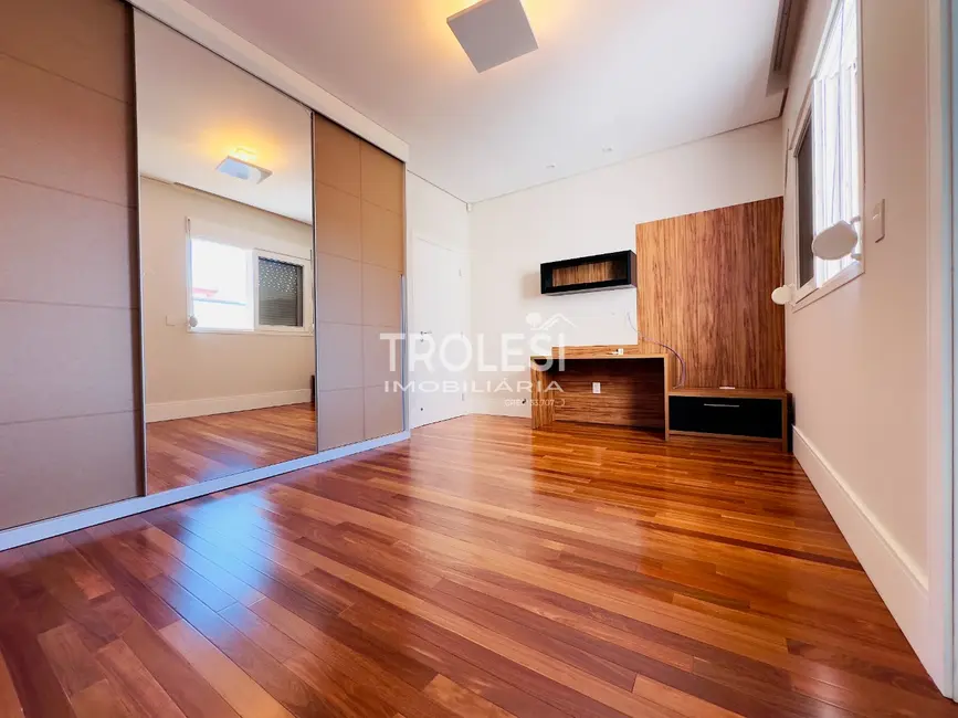 Foto 2 de Casa com 3 quartos à venda, 304m2 em Jaguariuna - SP