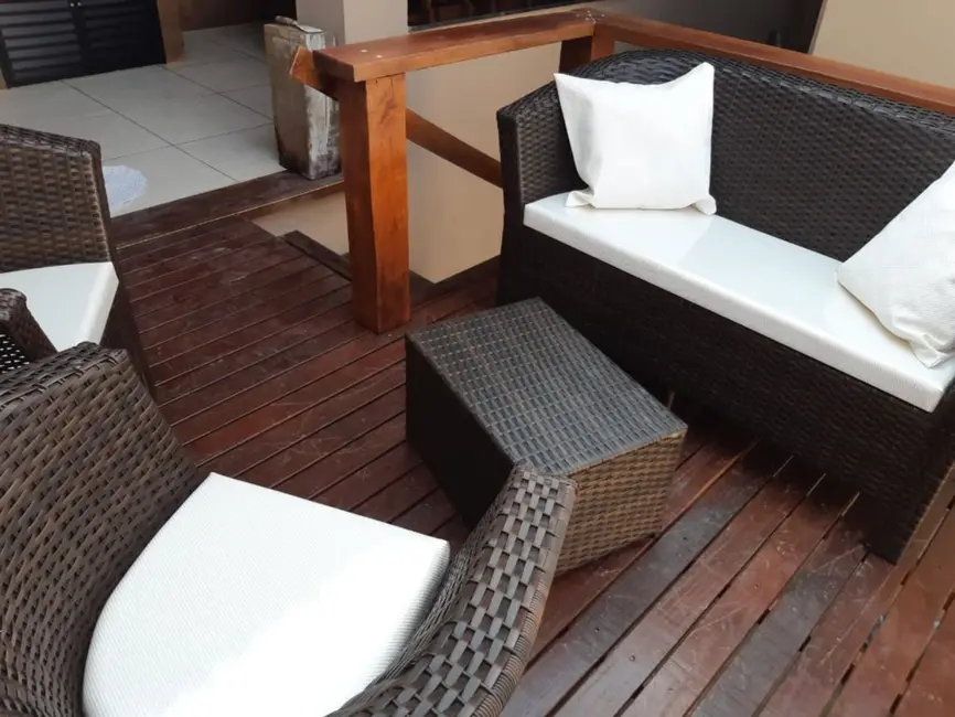 Foto 2 de Casa com 3 quartos à venda, 169m2 em Jaguariuna - SP
