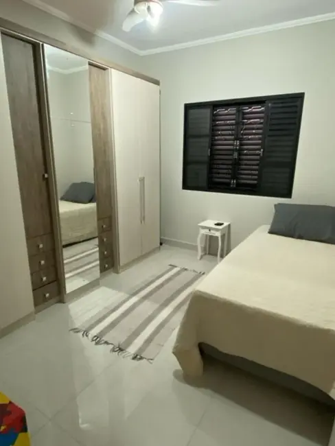 Foto 7 de Casa com 3 quartos à venda, 169m2 em Jaguariuna - SP