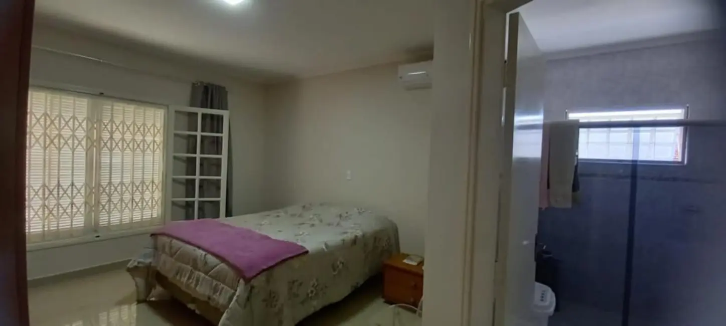 Foto 9 de Casa com 3 quartos à venda, 176m2 em Jaguariuna - SP