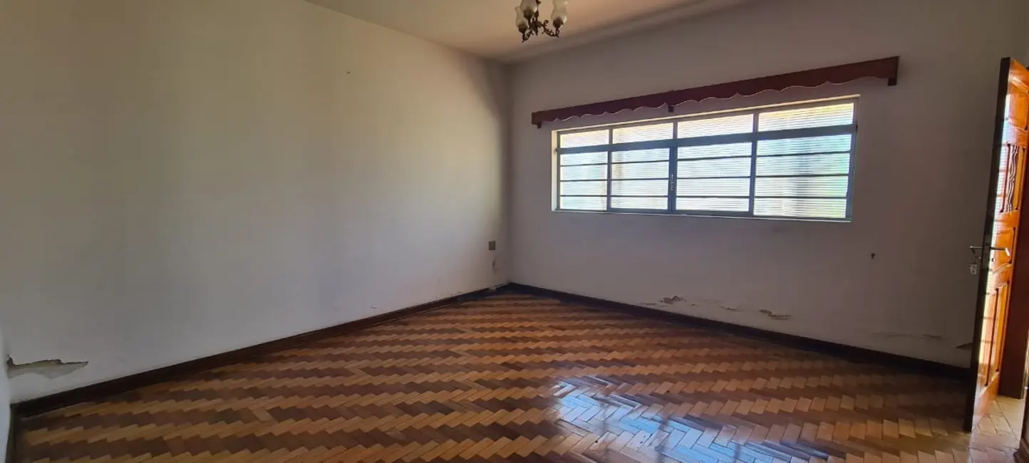 Foto 8 de Casa com 3 quartos à venda, 164m2 em Centro, Jaguariuna - SP